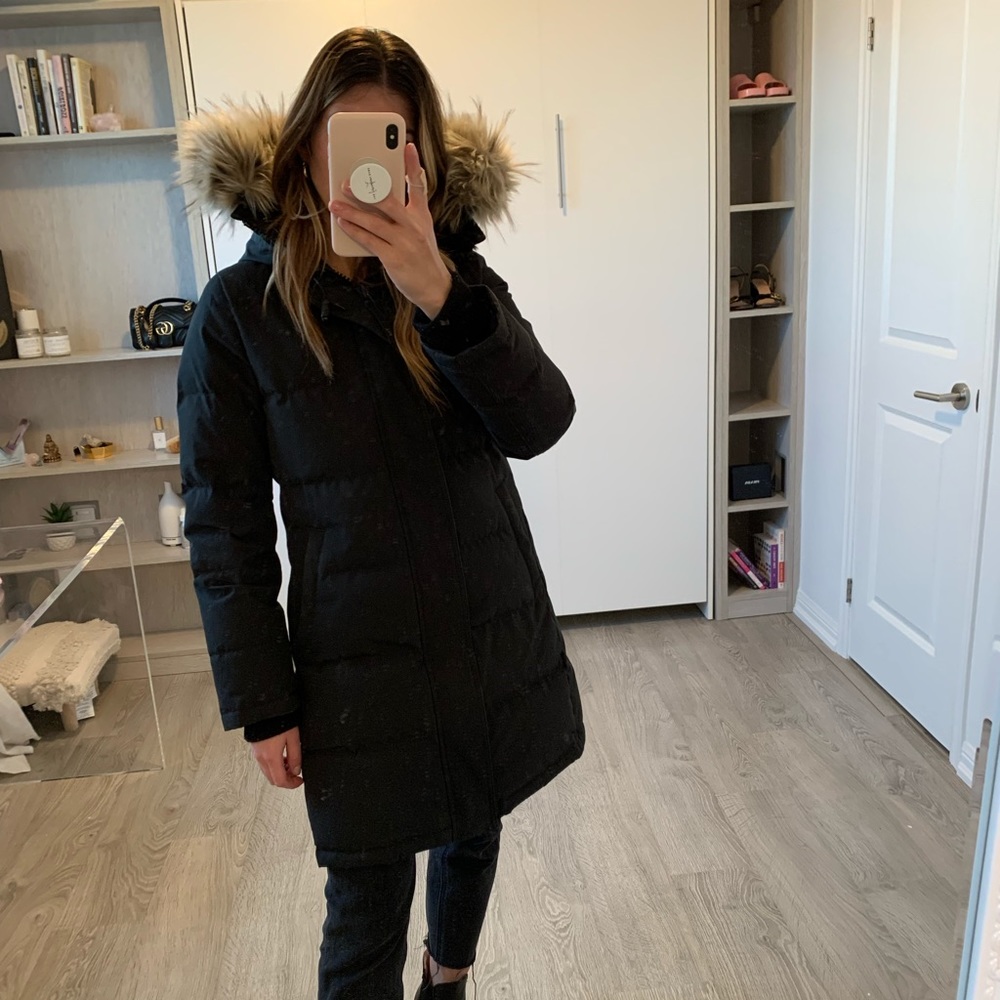 Black TNA St. Anton parka